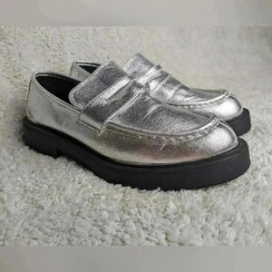 ZARA Mocassins women  size 37 = 6.5 us in great used condition silver and black